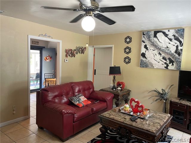 21332 SW Rainbow Lakes Boulevard, Dunnellon, FL 34431