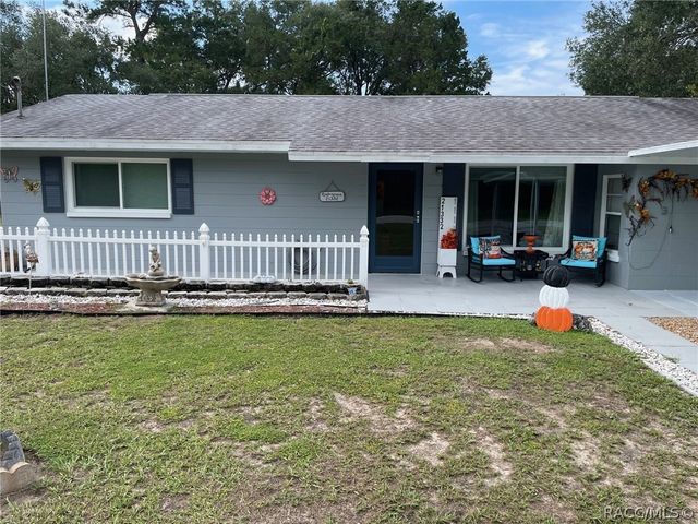 21332 SW Rainbow Lakes Boulevard, Dunnellon, FL 34431