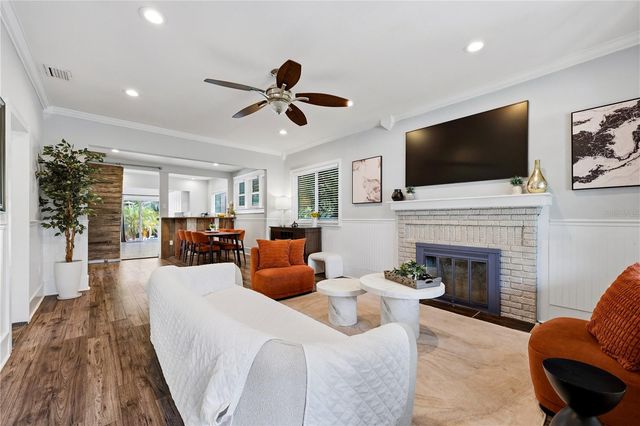709 W PENINSULAR STREET, Tampa, FL 33603