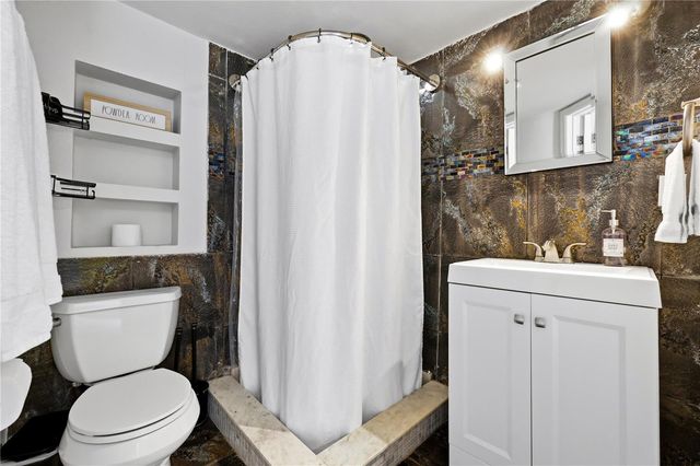 709 W PENINSULAR STREET, Tampa, FL 33603