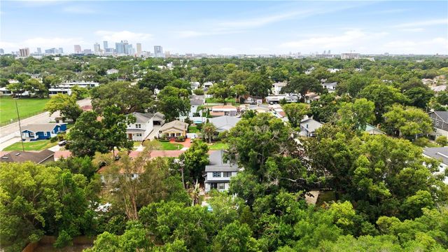 709 W PENINSULAR STREET, Tampa, FL 33603