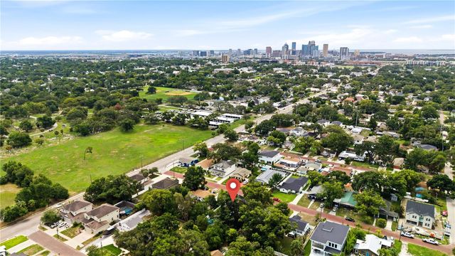 709 W PENINSULAR STREET, Tampa, FL 33603