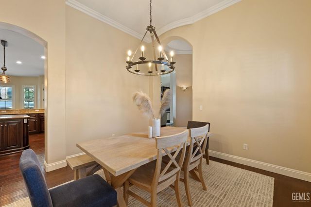 12401 Southworth Court, Bakersfield, CA 93311