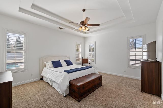 12401 Southworth Court, Bakersfield, CA 93311