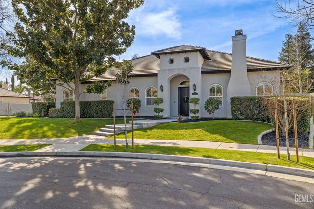 12401 Southworth Court, Bakersfield, CA 93311