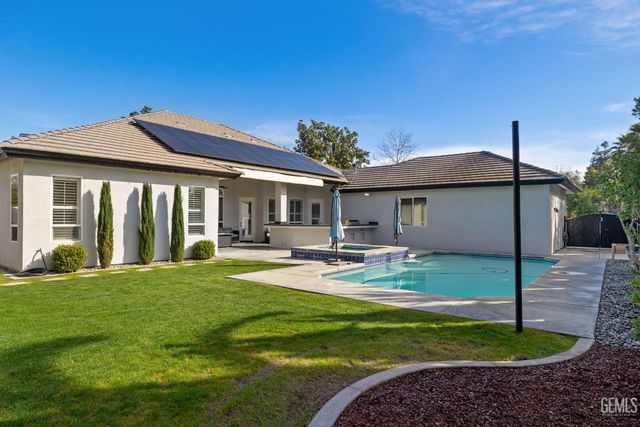 12401 Southworth Court, Bakersfield, CA 93311