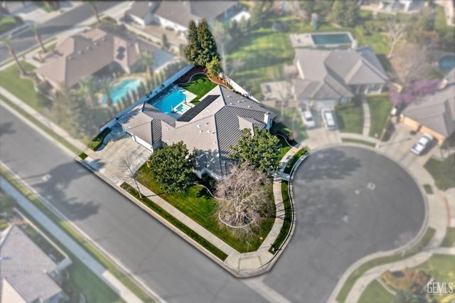 12401 Southworth Court, Bakersfield, CA 93311