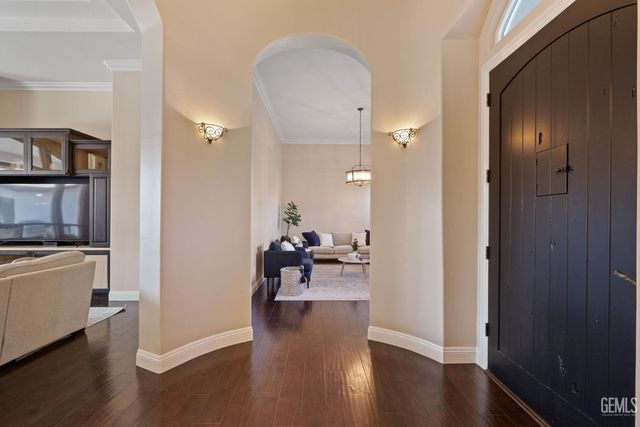 12401 Southworth Court, Bakersfield, CA 93311