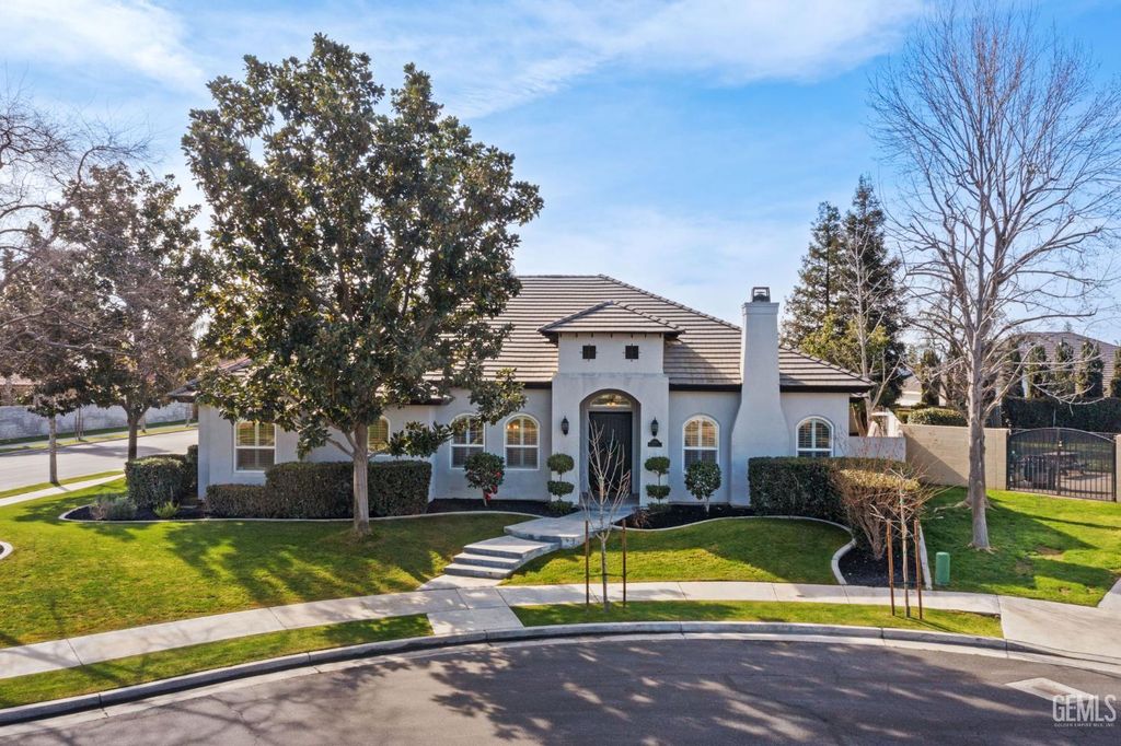 12401 Southworth Court, Bakersfield, CA 93311