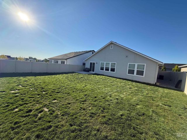 12443 Varga St., Caldwell, ID 83607