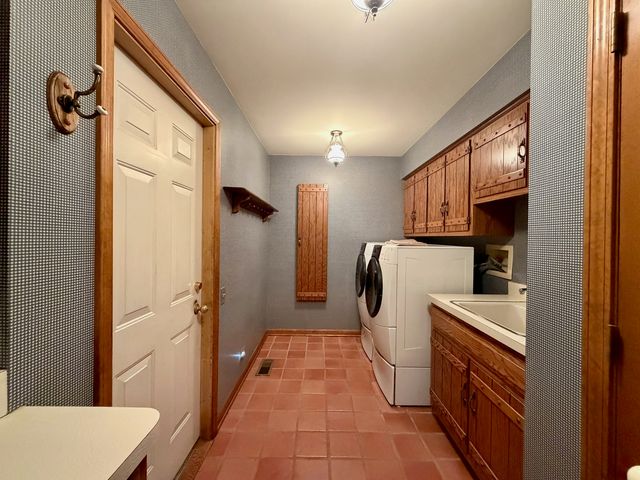 510 Delkir Court, Naperville, IL 60565