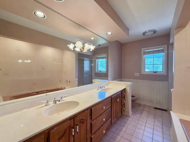 510 Delkir Court, Naperville, IL 60565