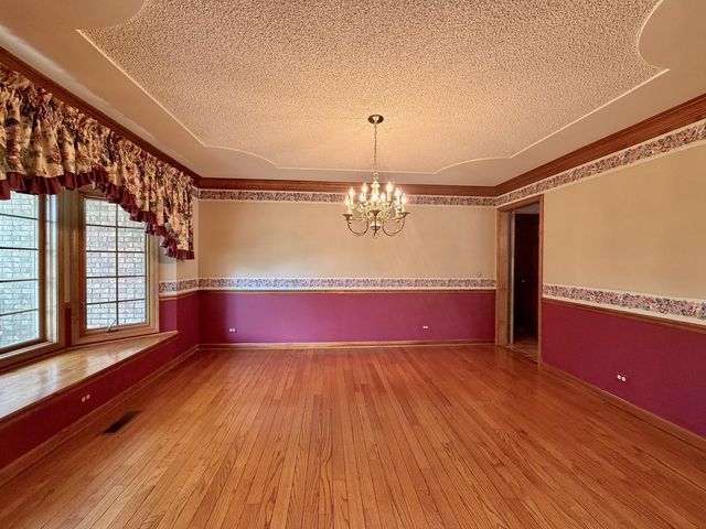 510 Delkir Court, Naperville, IL 60565