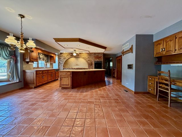 510 Delkir Court, Naperville, IL 60565