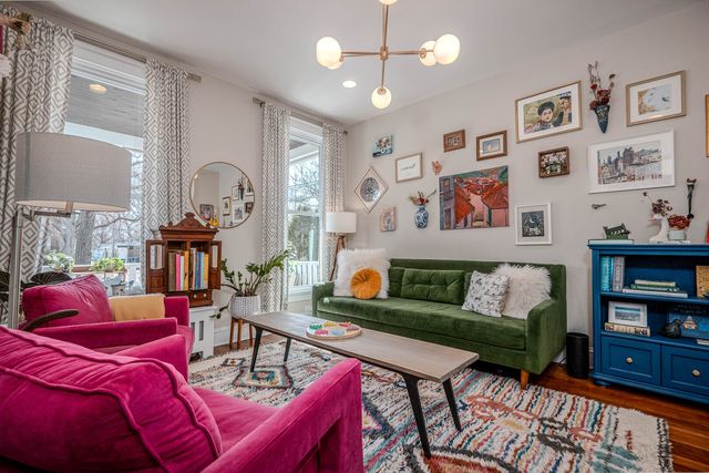 1215 Washington Street, Evanston, IL 60202