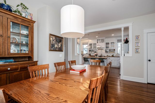 1215 Washington Street, Evanston, IL 60202