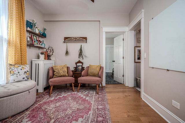 1215 Washington Street, Evanston, IL 60202