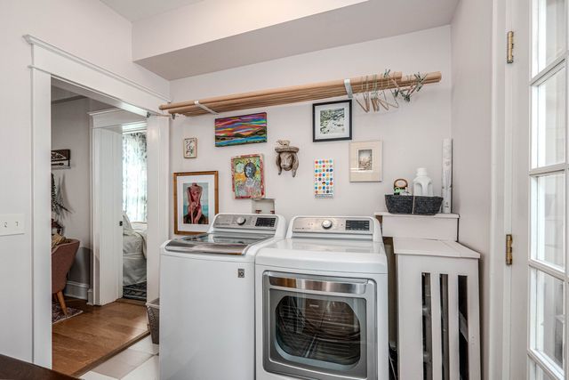 1215 Washington Street, Evanston, IL 60202