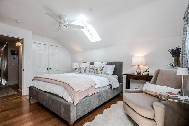 1215 Washington Street, Evanston, IL 60202