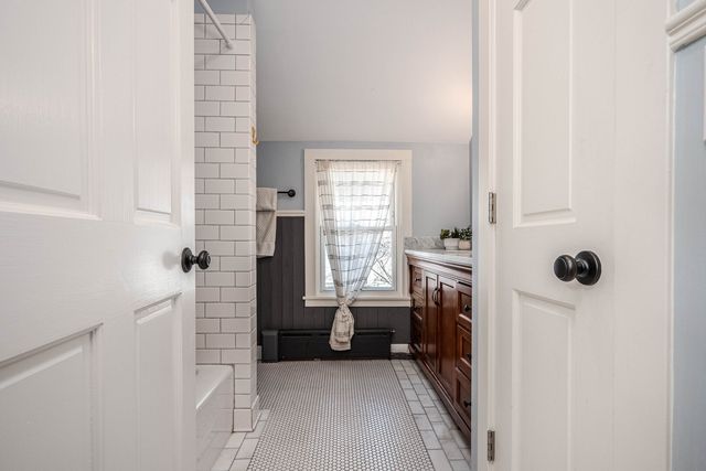 1215 Washington Street, Evanston, IL 60202