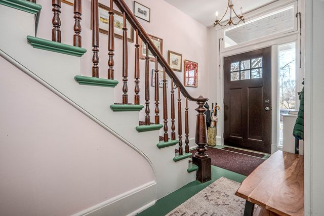 1215 Washington Street, Evanston, IL 60202