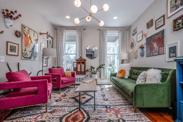 1215 Washington Street, Evanston, IL 60202