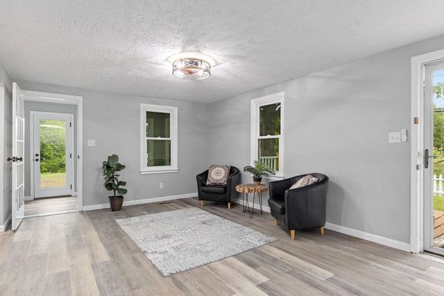 14372 SOUTH EAST SIDE HWY, Grottoes, VA 24401