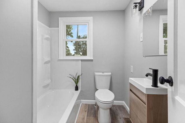 14372 SOUTH EAST SIDE HWY, Grottoes, VA 24401