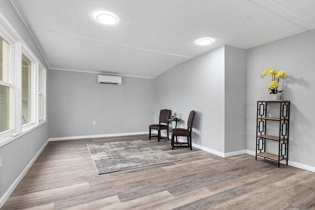 14372 SOUTH EAST SIDE HWY, Grottoes, VA 24401