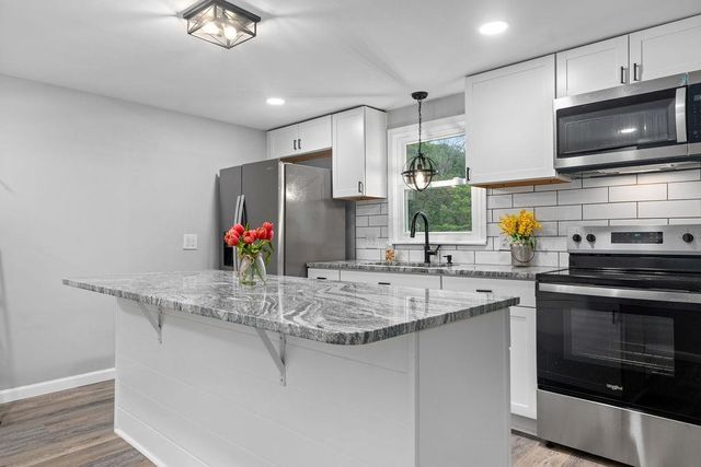 14372 SOUTH EAST SIDE HWY, Grottoes, VA 24401