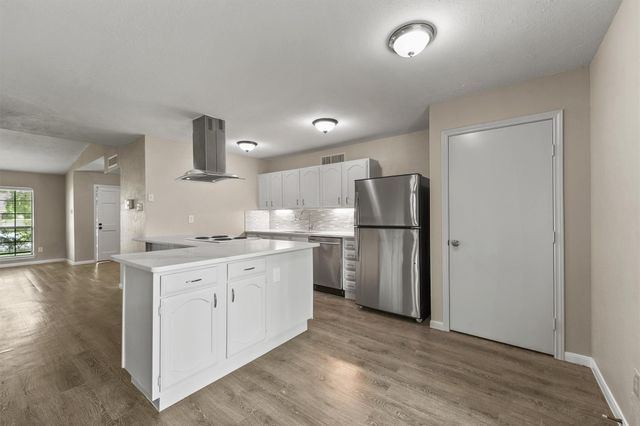 6931 Tara Drive, Richmond, TX 77469