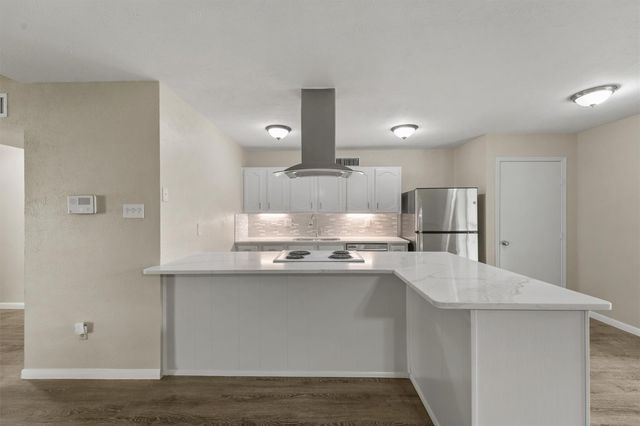 6931 Tara Drive, Richmond, TX 77469