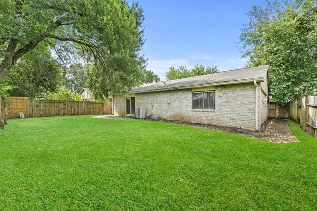 6931 Tara Drive, Richmond, TX 77469