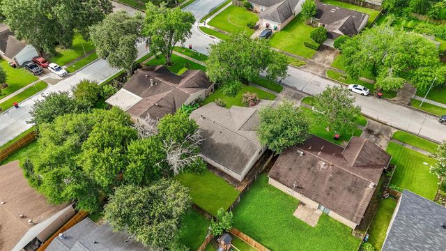 6931 Tara Drive, Richmond, TX 77469