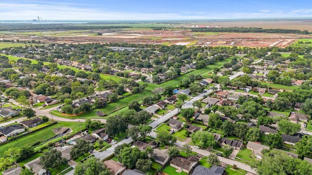 6931 Tara Drive, Richmond, TX 77469