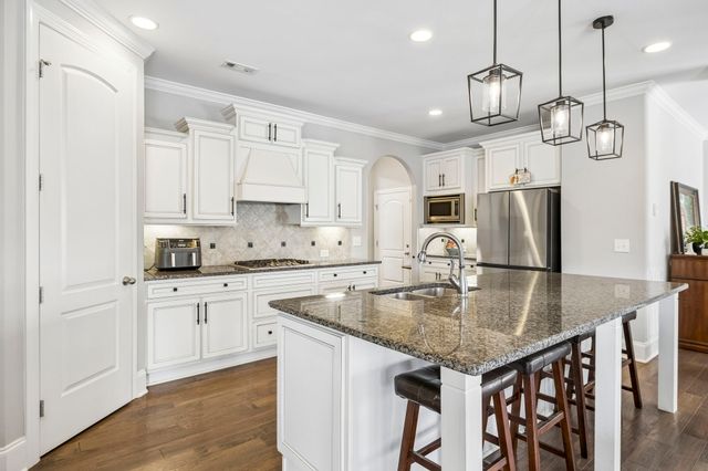 1025 Laffite Way, Gallatin, TN 37066