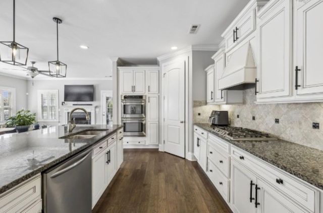 1025 Laffite Way, Gallatin, TN 37066