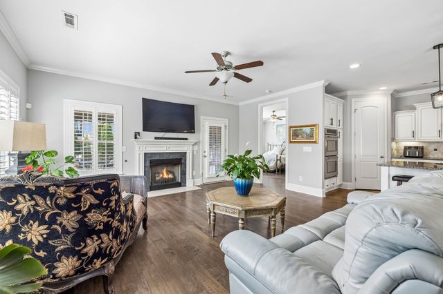 1025 Laffite Way, Gallatin, TN 37066