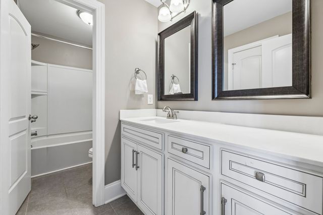 1025 Laffite Way, Gallatin, TN 37066