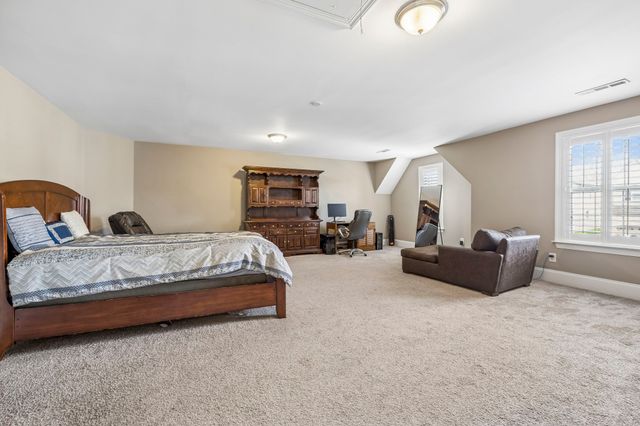 1025 Laffite Way, Gallatin, TN 37066