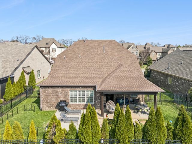 1025 Laffite Way, Gallatin, TN 37066