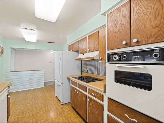 1754 GREAT BRIKHILL ROAD, Clearwater, FL 33755