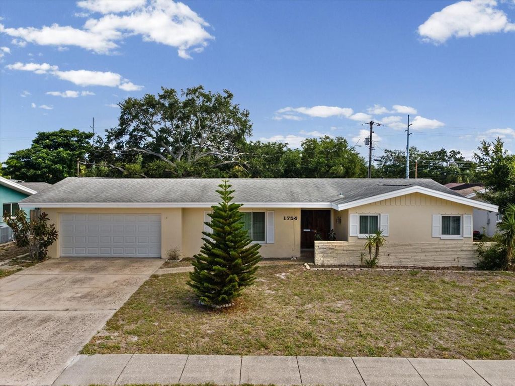 1754 GREAT BRIKHILL ROAD, Clearwater, FL 33755