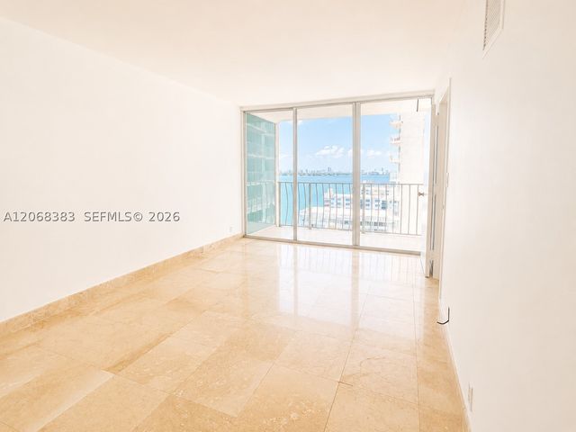 7601 E Treasure Dr 1924, North Bay Village, FL 33141