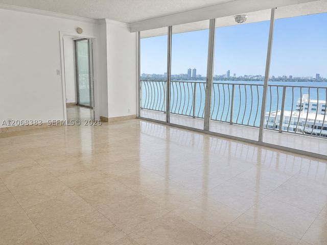 7601 E Treasure Dr 1924, North Bay Village, FL 33141