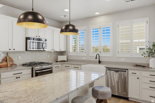 15230 S CUTLASS CT, Bluffdale, UT 84065