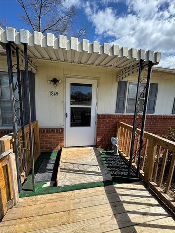 1845 Old Hollow Road, Walkertown, NC 27051