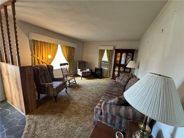 1845 Old Hollow Road, Walkertown, NC 27051