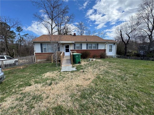 1845 Old Hollow Road, Walkertown, NC 27051