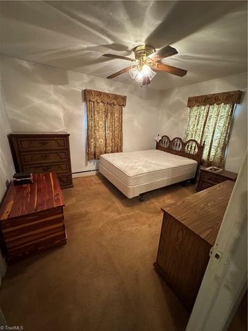 1845 Old Hollow Road, Walkertown, NC 27051